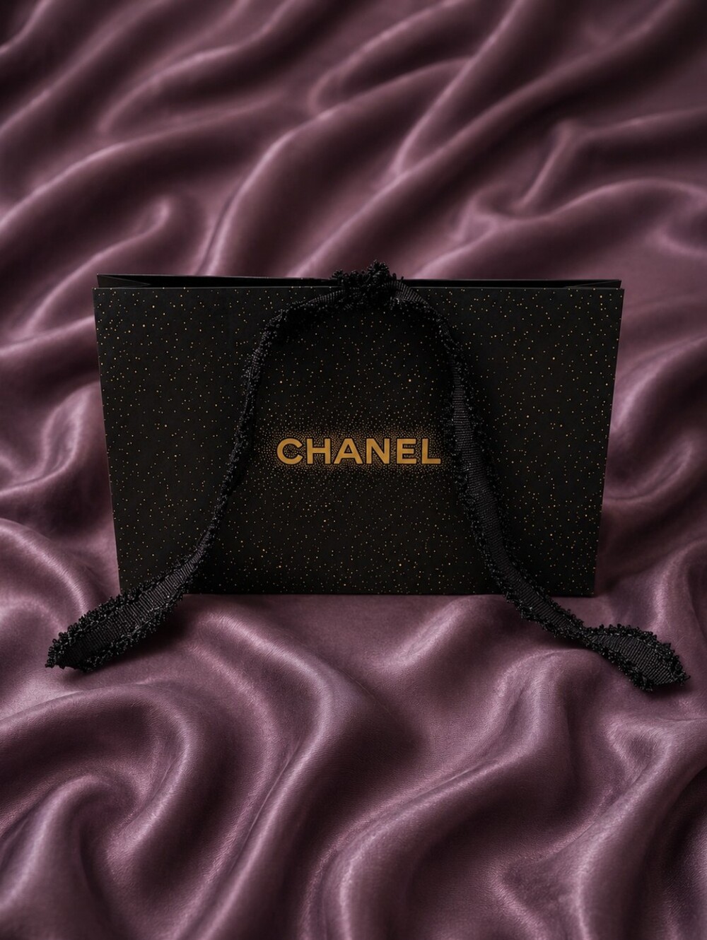 CHANEL Luxury Skincare Bundle - NIB - Picture 3 of 5